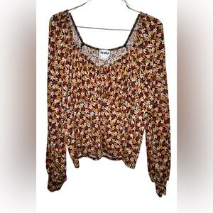 Arula Floral Top